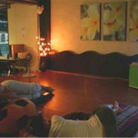Patong Backpacker Hostel Экстерьер фото